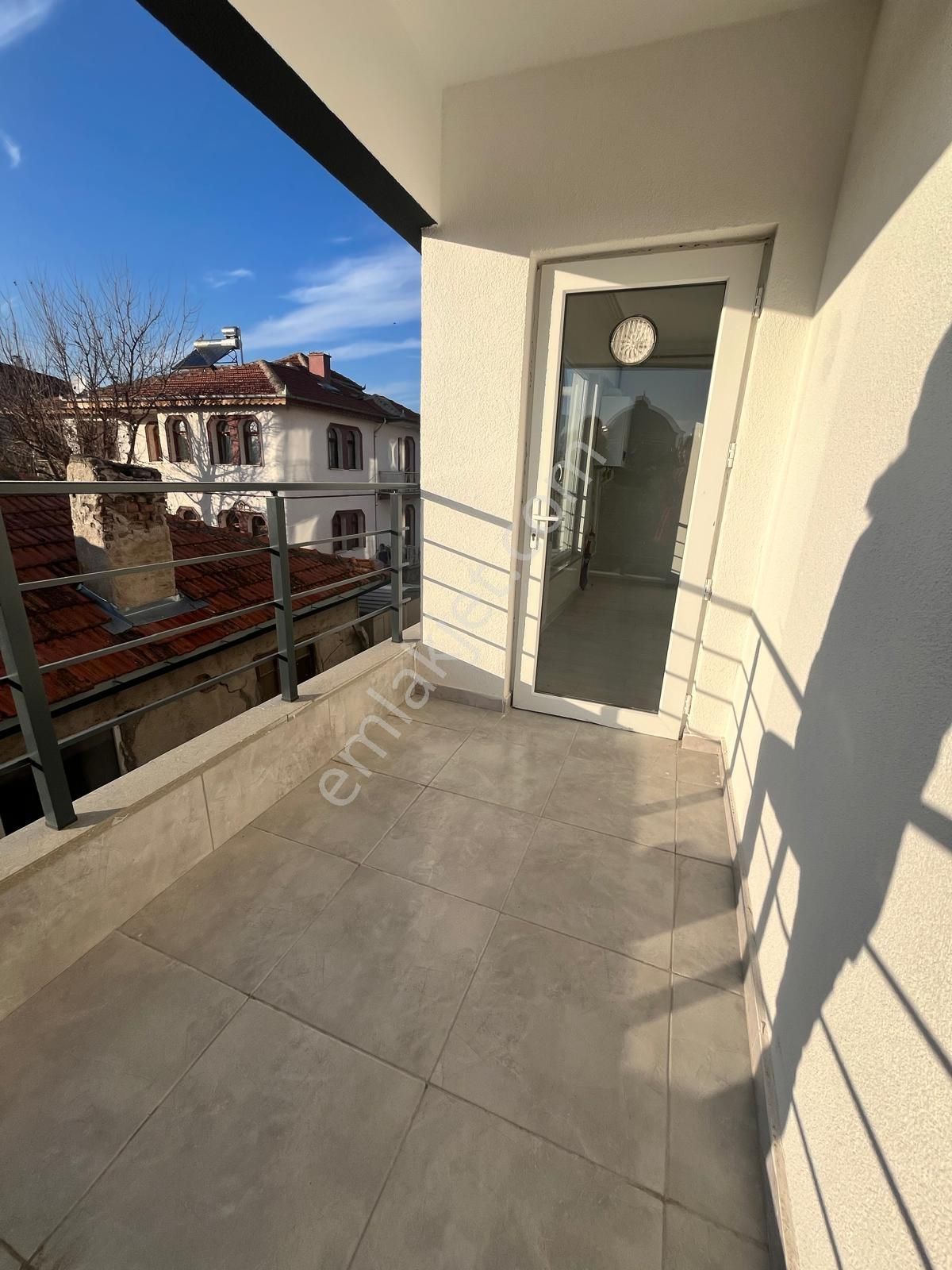 Dumlupınar Mahallesi'nde Üniversiteye Yakın Kiralık Daire - Görsel 16