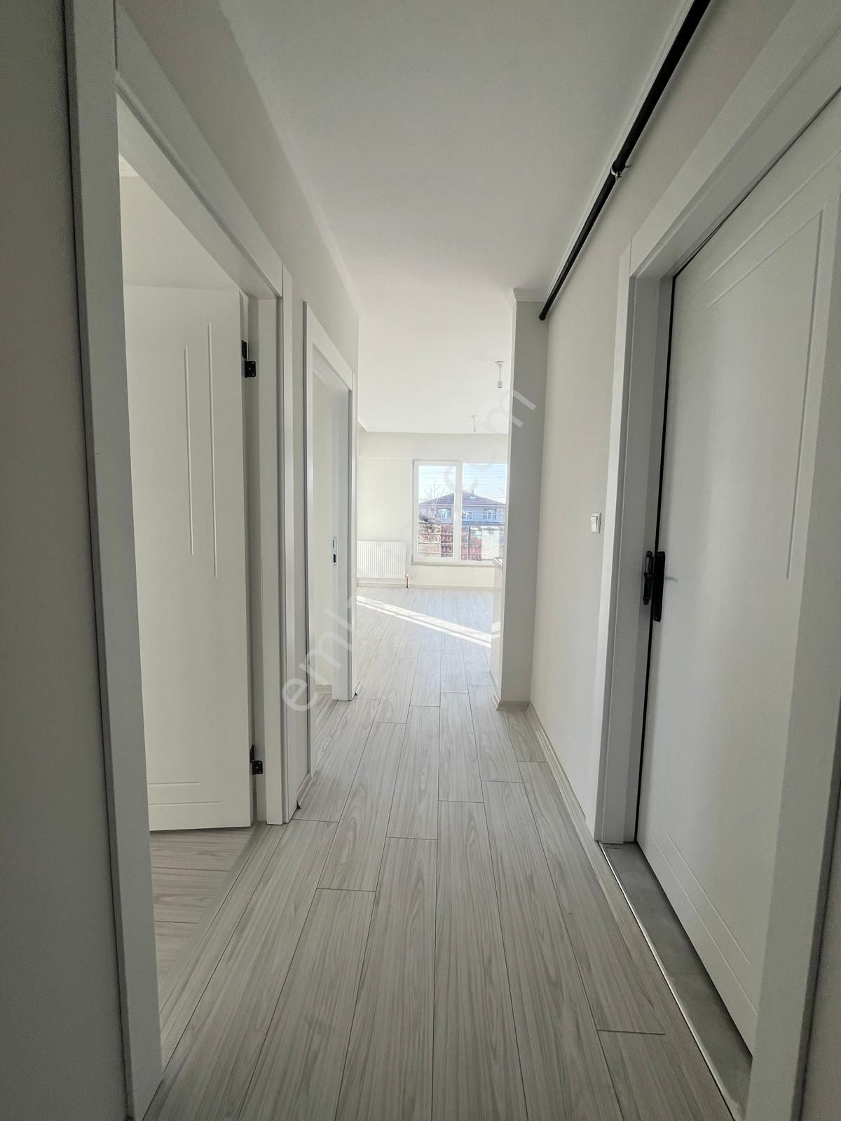 Dumlupınar Mahallesi'nde Üniversiteye Yakın Kiralık Daire - Görsel 2