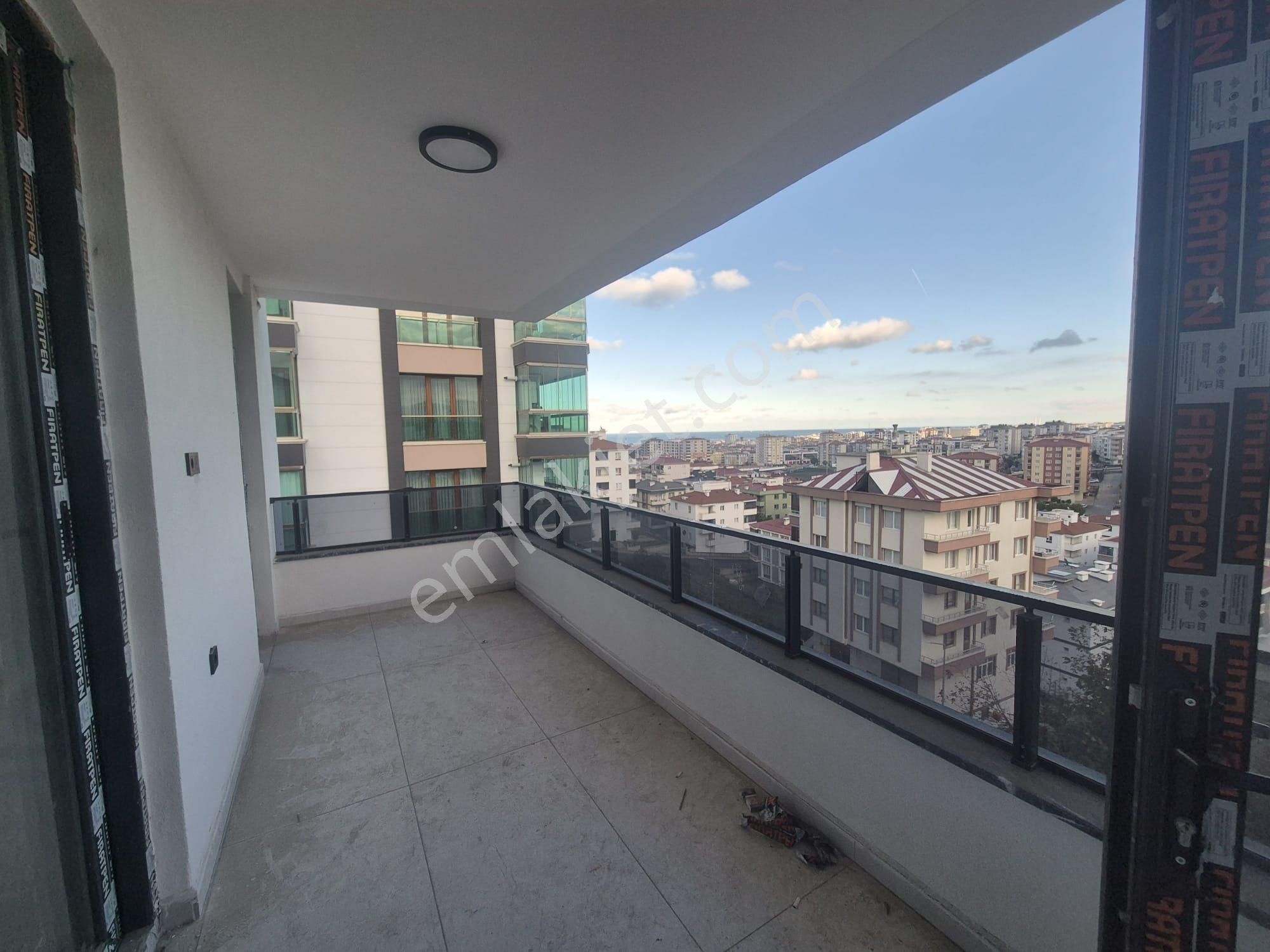 Akgün Kurumsal'dan Aydınlık Caddesine Cephe Satılık 3+1 Daireler