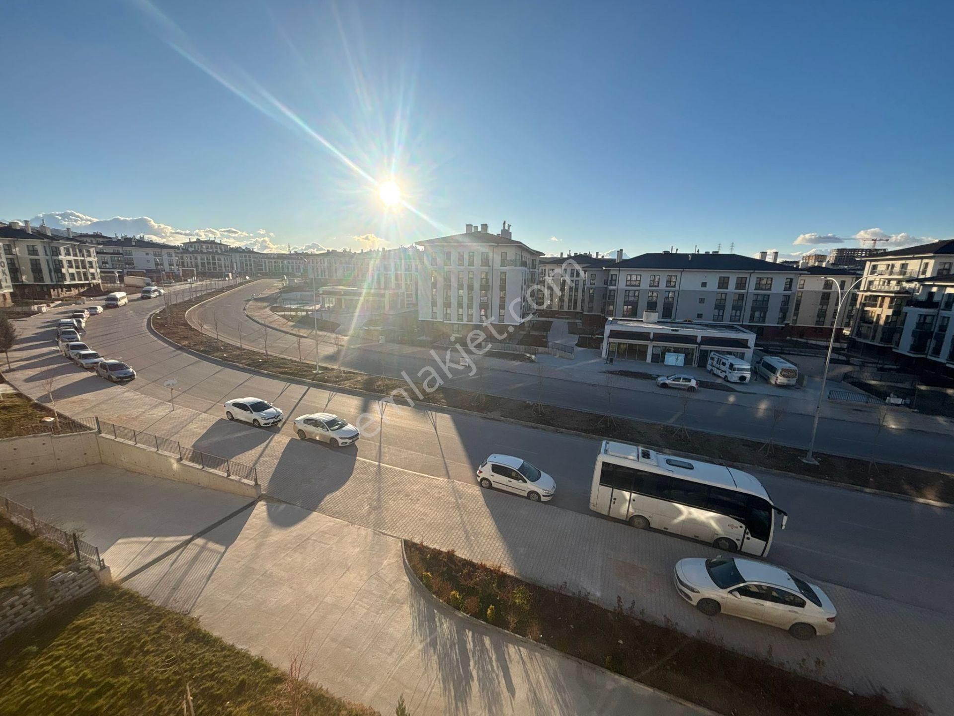 Saraycık Toki Konutlarında 4. Bölgede Geniş Yapılı Ön Cp. 2+1 E. Banyolu Sıfır Daire !! - Görsel 35