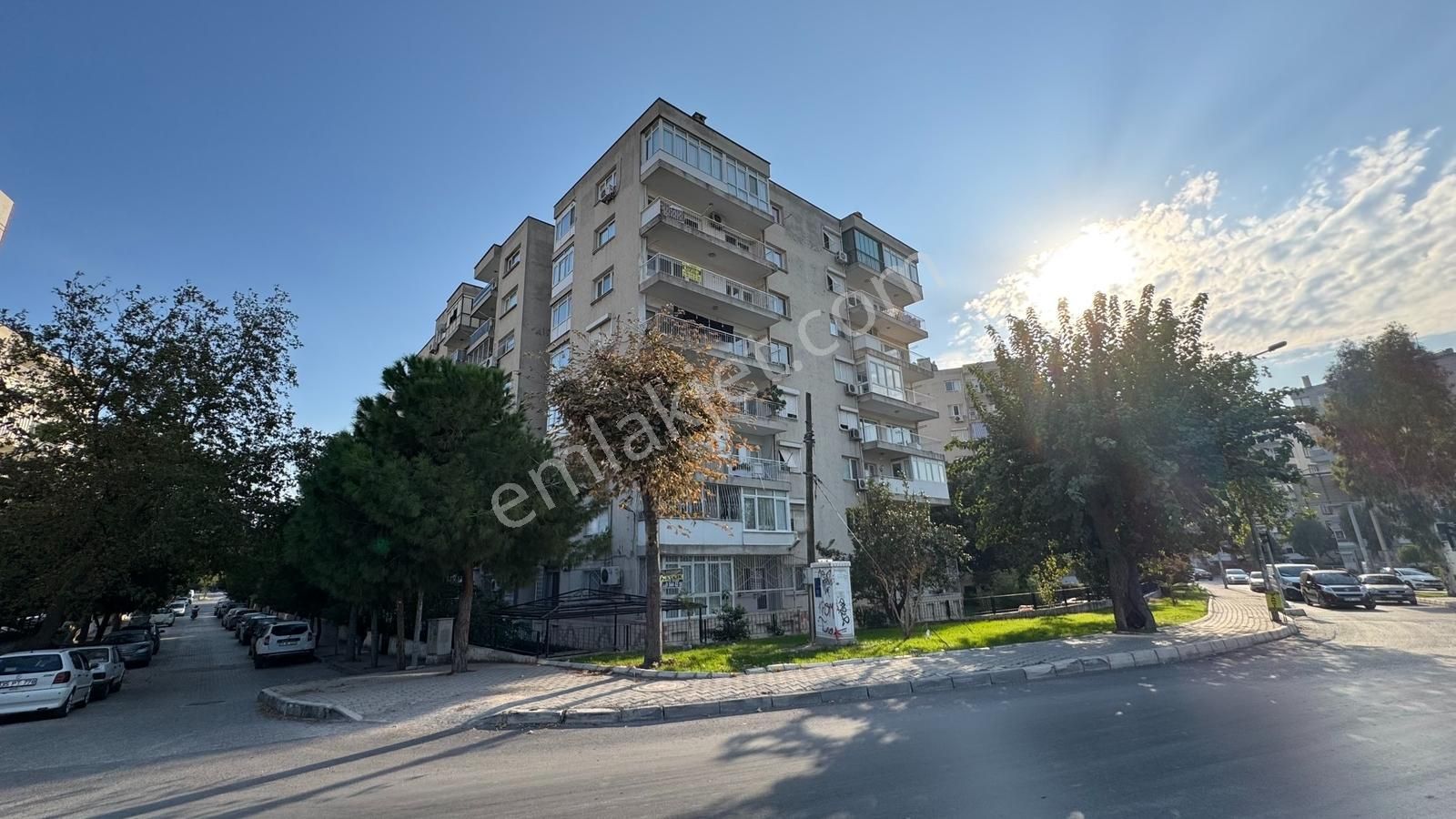 Bornova Kazımdirik Mahallesinde Asansörlü Kiralık 3+1 Daire - Görsel 6