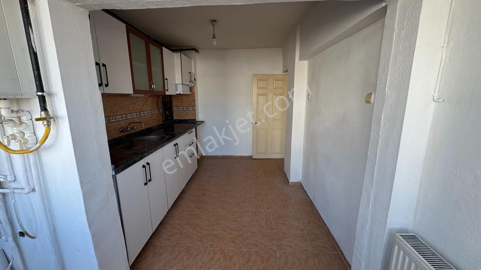 Bornova Kazımdirik Mahallesinde Asansörlü Kiralık 3+1 Daire - Görsel 15