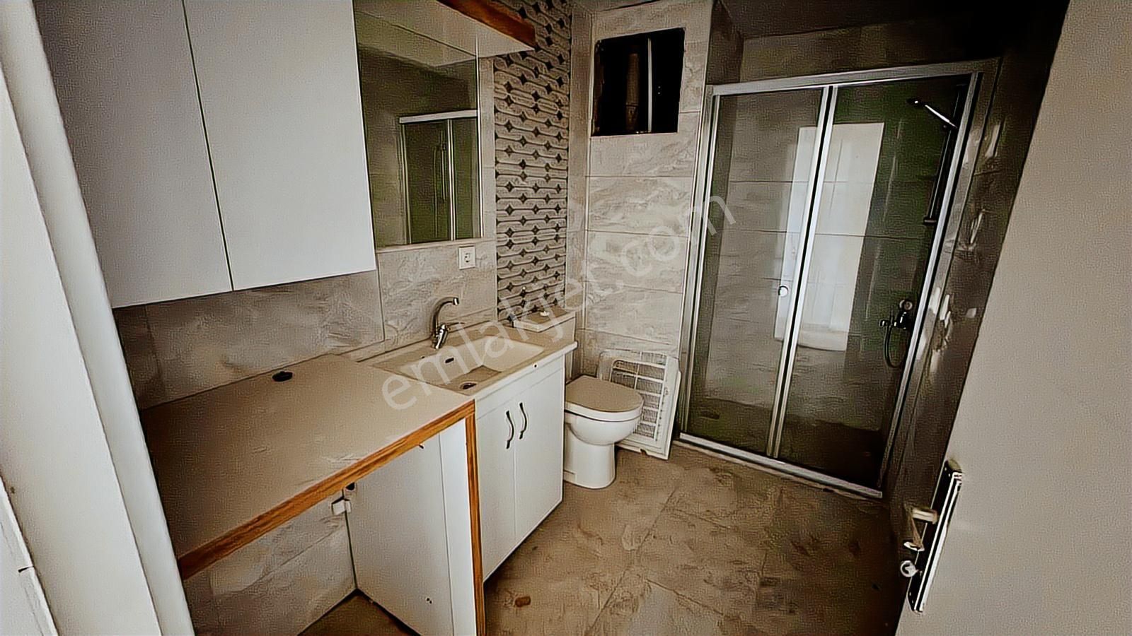 Bayraklı Cengizhan Mah.'de Oturuma Hazır Sıfır Satılık 2+1 Daire - Görsel 10