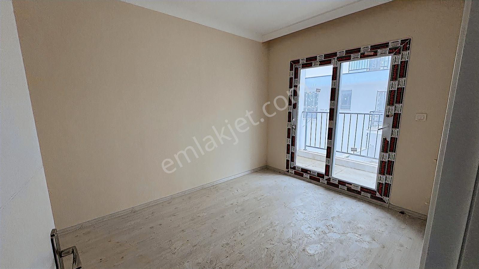 Bayraklı Cengizhan Mah.'de Oturuma Hazır Sıfır Satılık 2+1 Daire - Görsel 2