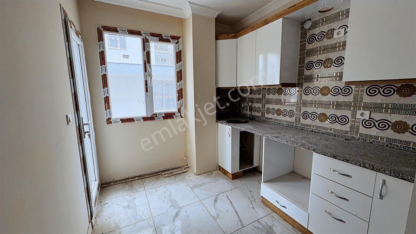 Bayraklı Cengizhan Mah.'de Oturuma Hazır Sıfır Satılık 2+1 Daire - Görsel 18