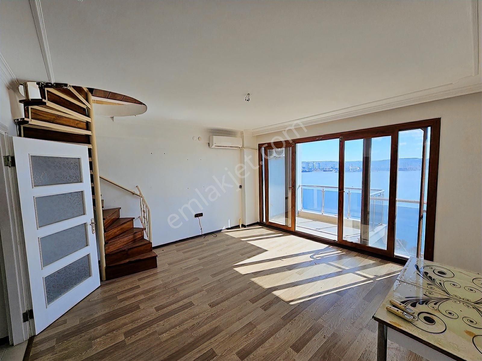 Turyap'dan Deniz Manzaralı Çatı Dublex 3+1 Kiralık Daire - Görsel 15