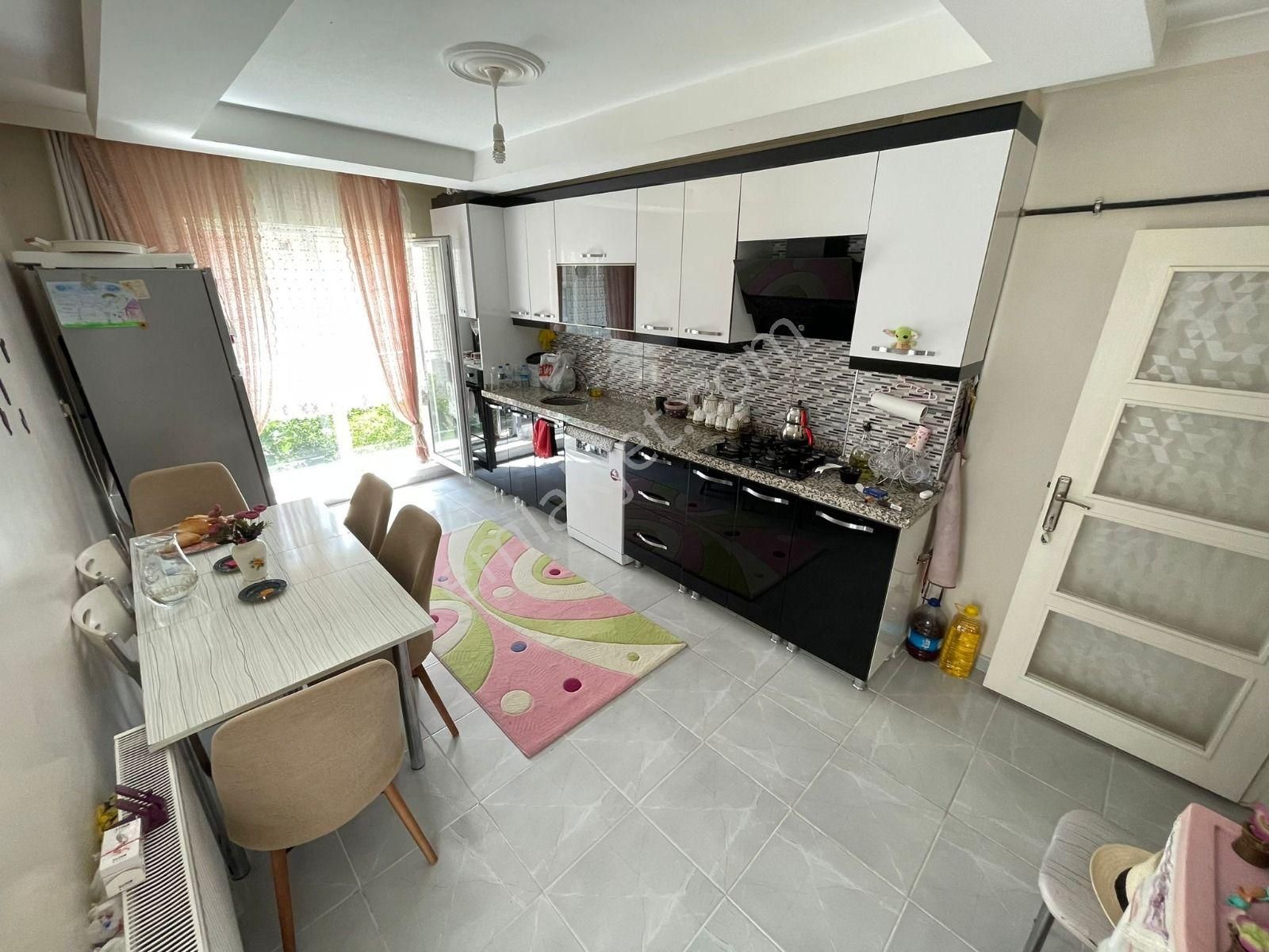 Sincan Mareşal'da 3+1 Bağımsız Asansörlü Full Yapılı Yeni Bina