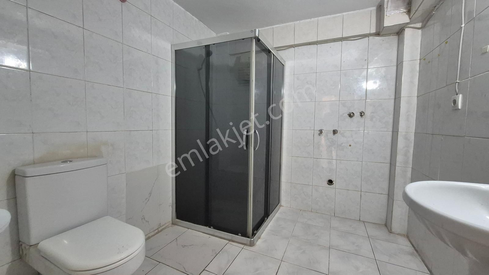 Bayraklı Adliye Sarayı Yakını 2+1 Ara Kat Daire - Görsel 12