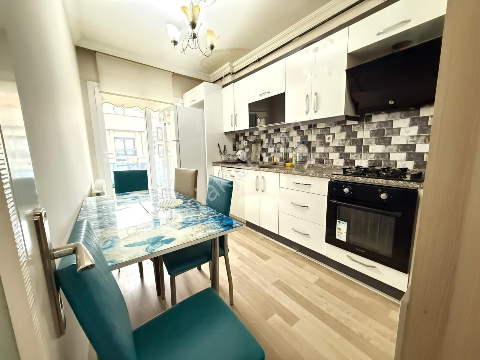 🏡muradiye Mahallesi 🏡çatı Dubleksi ✅4+1 195m2 4 Katlının Çatı Dubleksi ❇️kapalı Mutfak