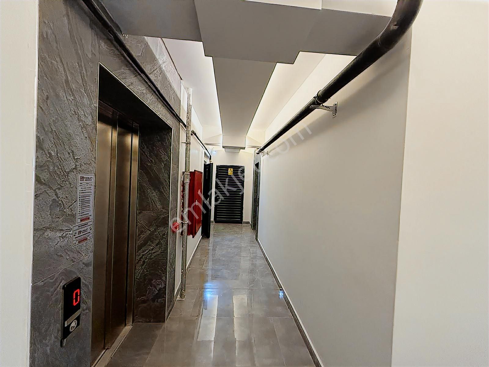 Bayraklı Manavkuyu Satılık 3+1 Daire - Görsel 11