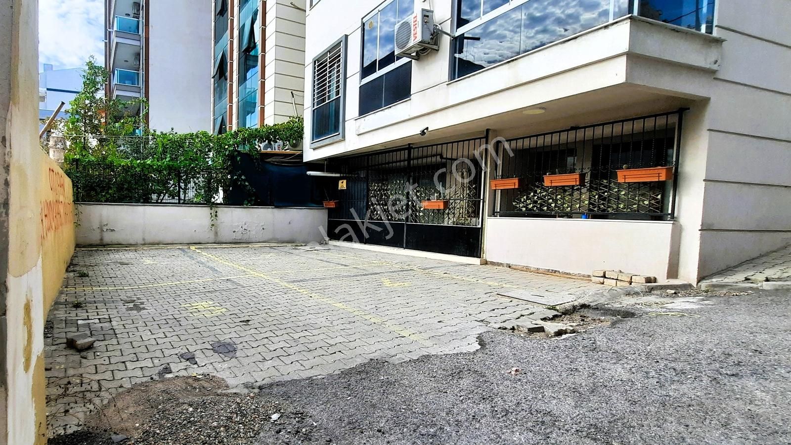 Gümüşpala İğdeli Camii Yakını Kiralık 2+1 Kapalı Mutfak Kombili - Görsel 5