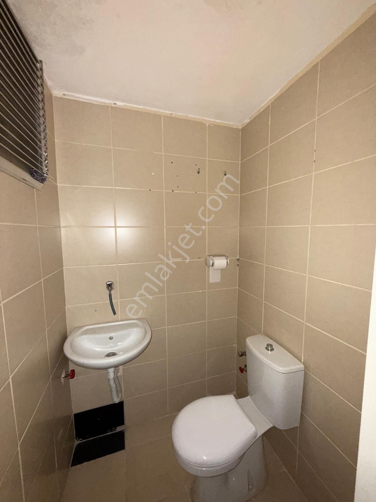 Balçova Eğitim Mah. Merkezi Bölgede Kiralık Ofis - Görsel 4