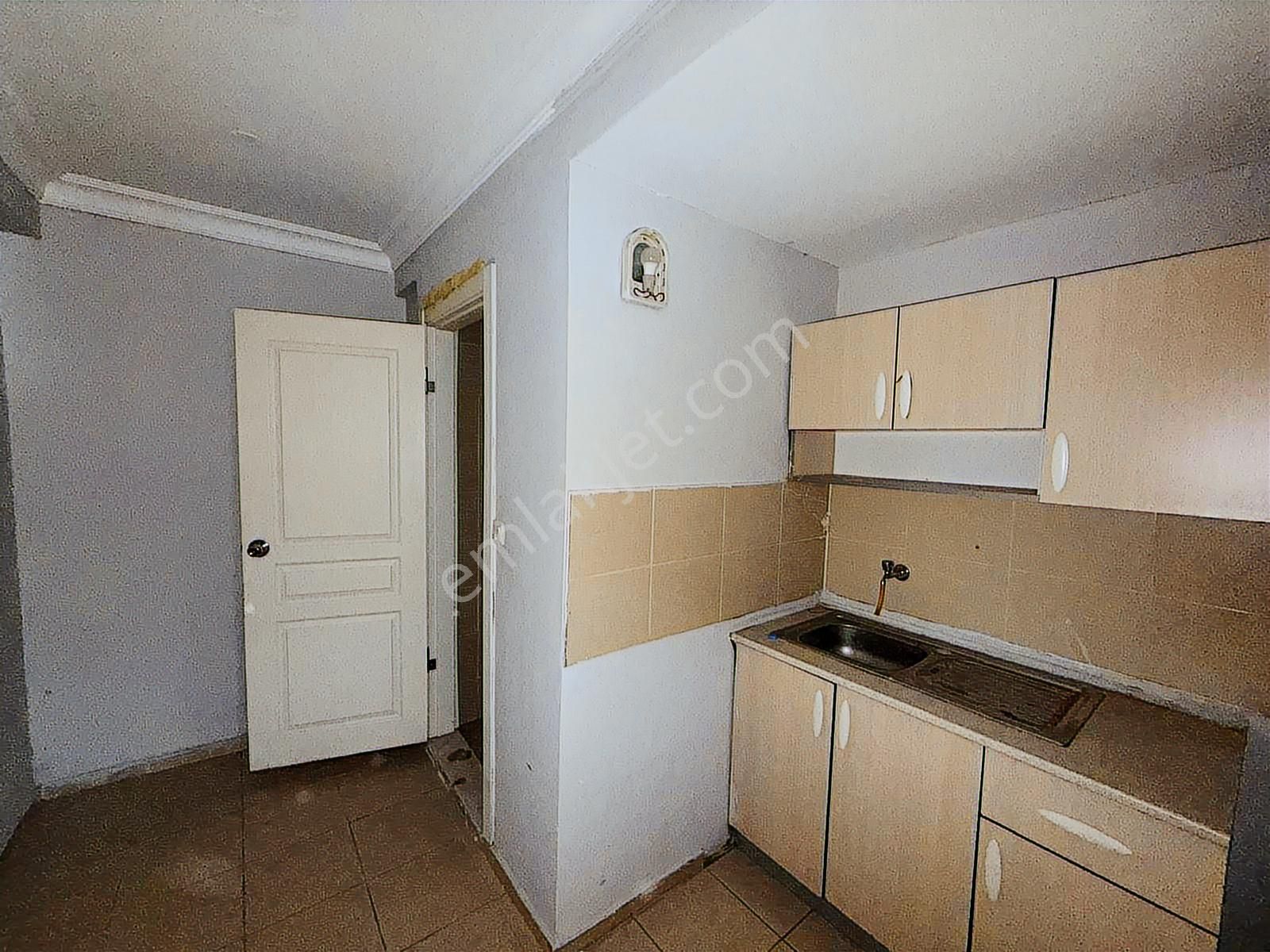 Balçova Eğitim Mah. Merkezi Bölgede Kiralık Ofis - Görsel 6