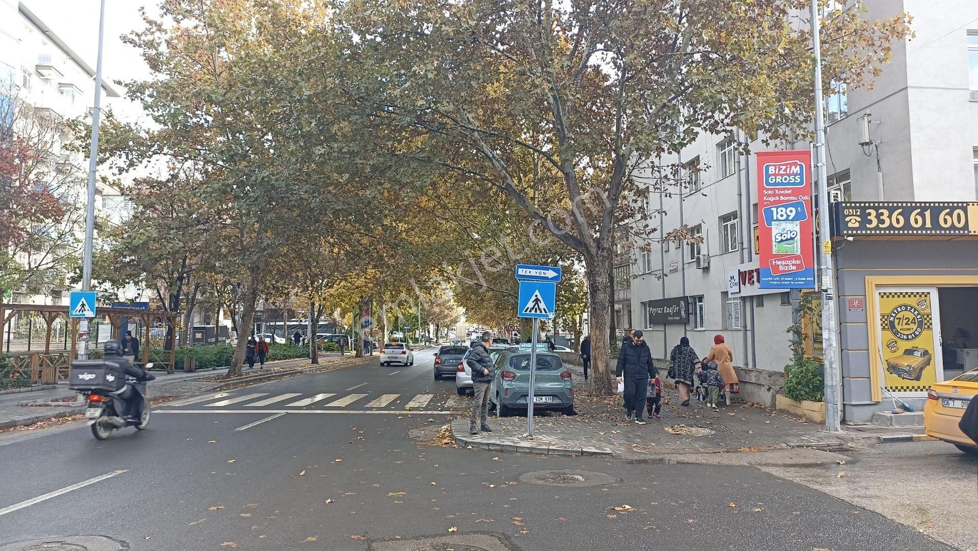 Demetevler Vatan Cadde Üzeri Metro Yanı Satılık 3+1 Daire - Görsel 24