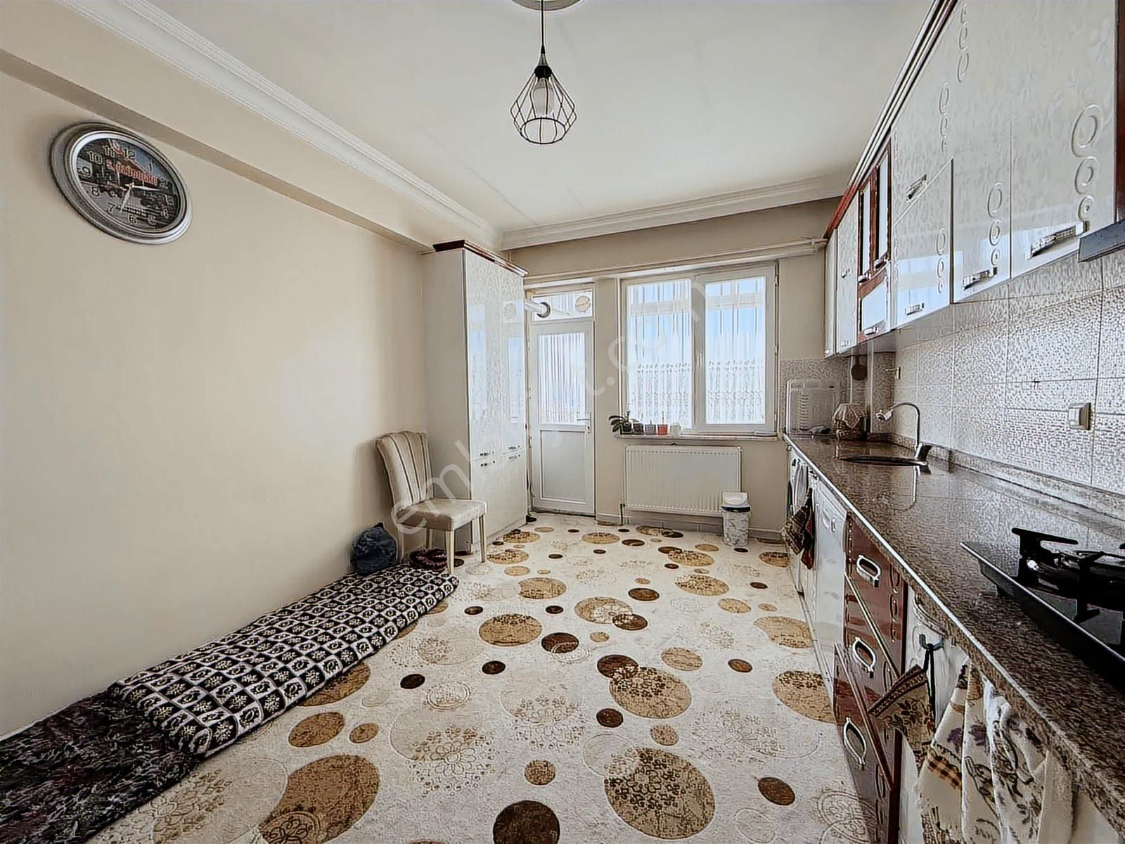 Buhara Mahallesi Cadde Üzeri Ultra Geniş 4+1 Daire - Görsel 7