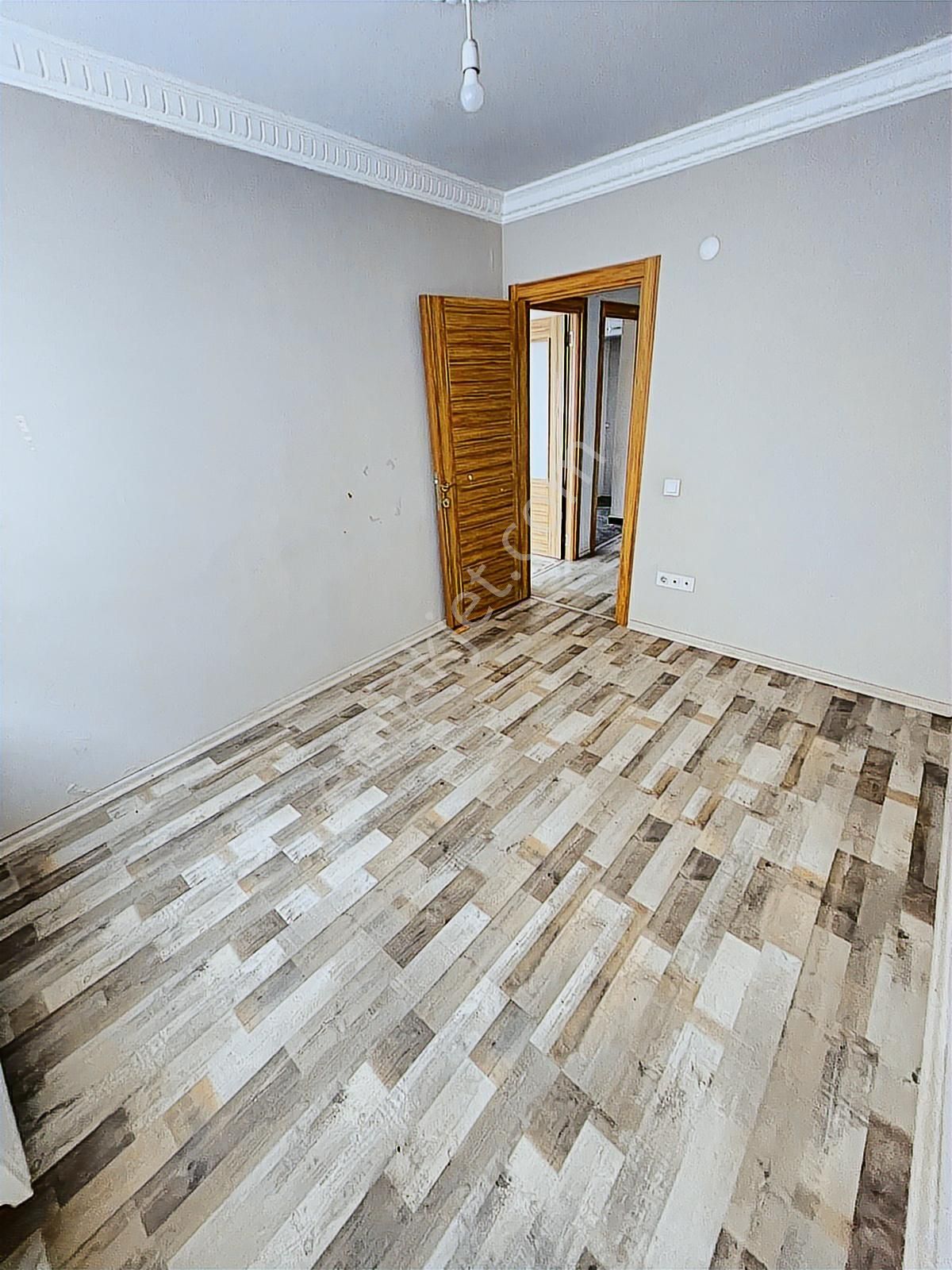 Koru Emlak'tan Merkezi Konumda Geniş Ferah Kiralık 2+1 Daire - Görsel 24