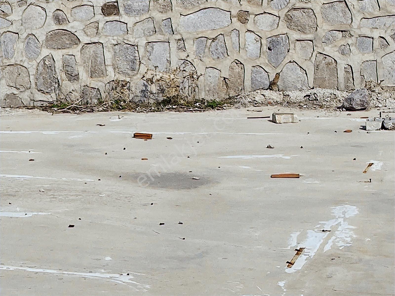 Bornova Laka Mahallesinde Satılık Yatırım Amaçlı Arsa. - Görsel 12