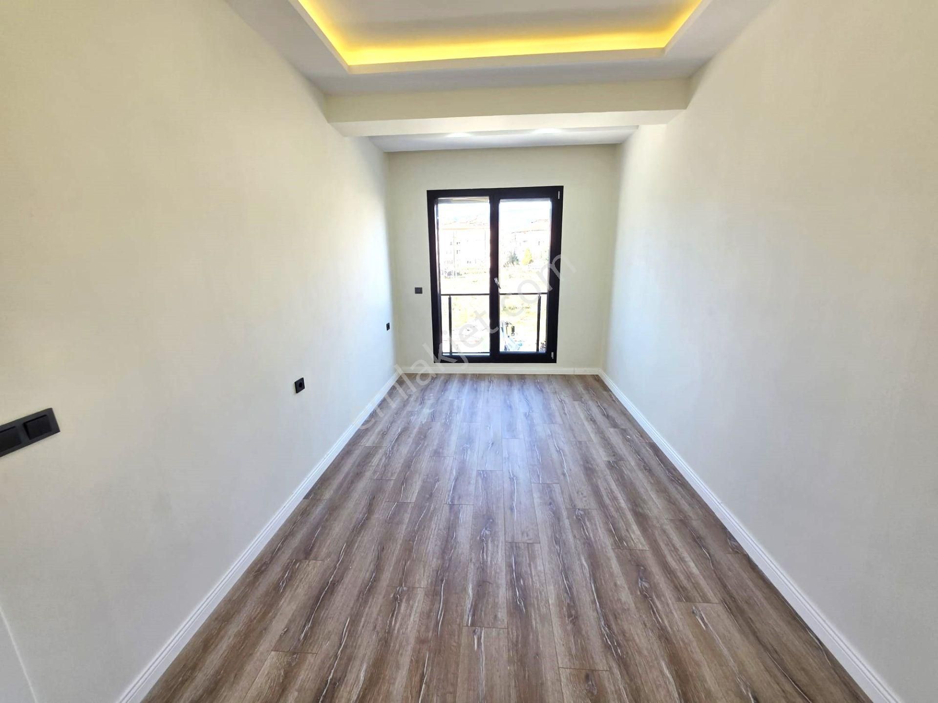✨akçay'da Aygül'den✨deprem Etütlü Sıfır Yerden Isıtmalı Ayrı Mutfaklı Ön Cephe 2+1 Satılık Daireler - Görsel 15