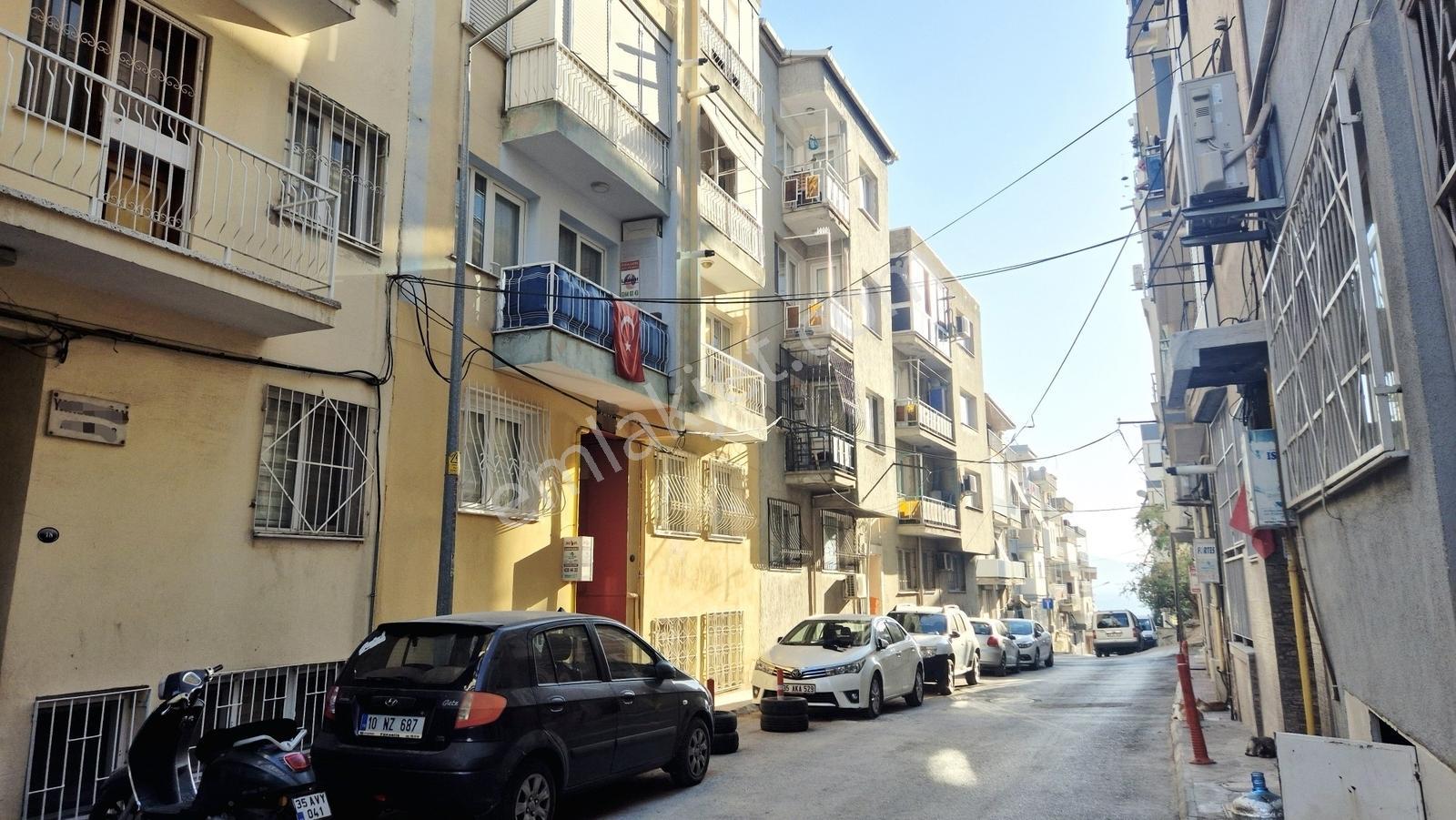 *fırsat* Bayraklı'da Harika Manzaralı 84m² 1+1 Satılık Daire - Görsel 24