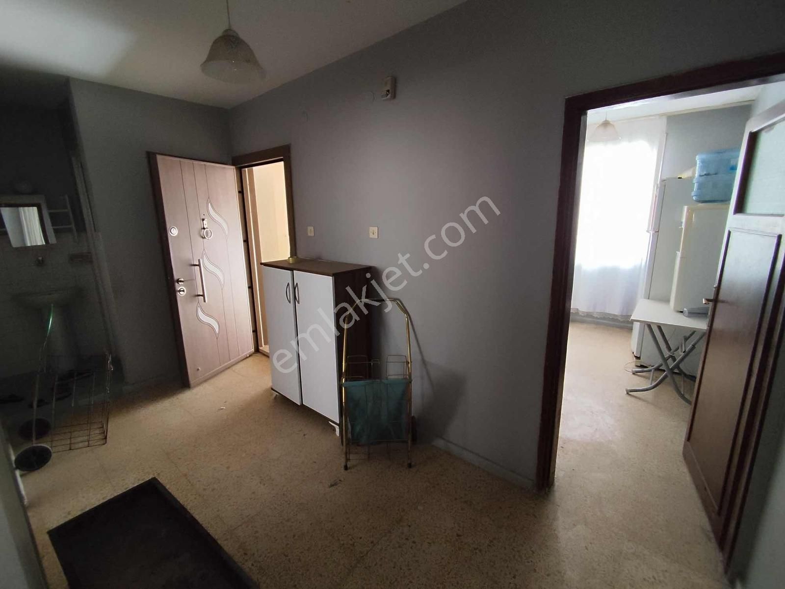 Lavinia İsmetpaşa Mahallesin'de 3 Katlı Bahçeli Satılık Müstakil - Görsel 15