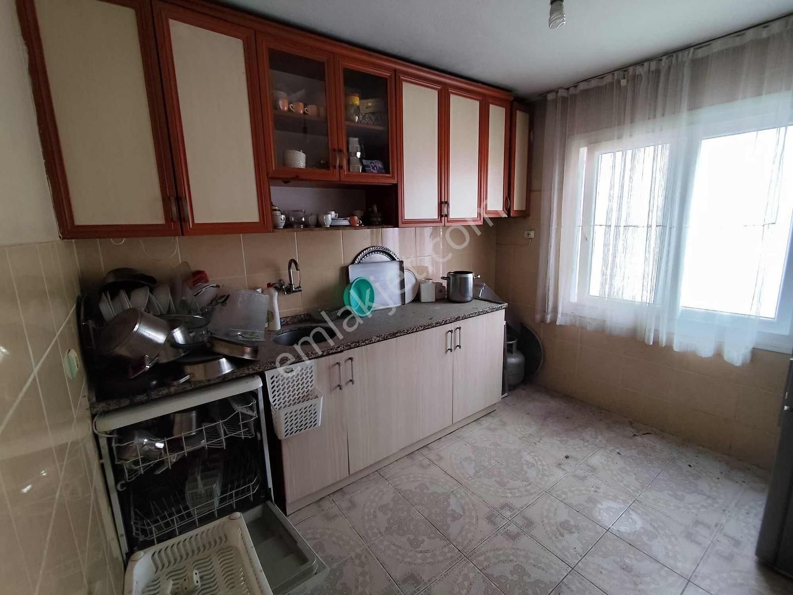 Lavinia İsmetpaşa Mahallesin'de 3 Katlı Bahçeli Satılık Müstakil - Görsel 23