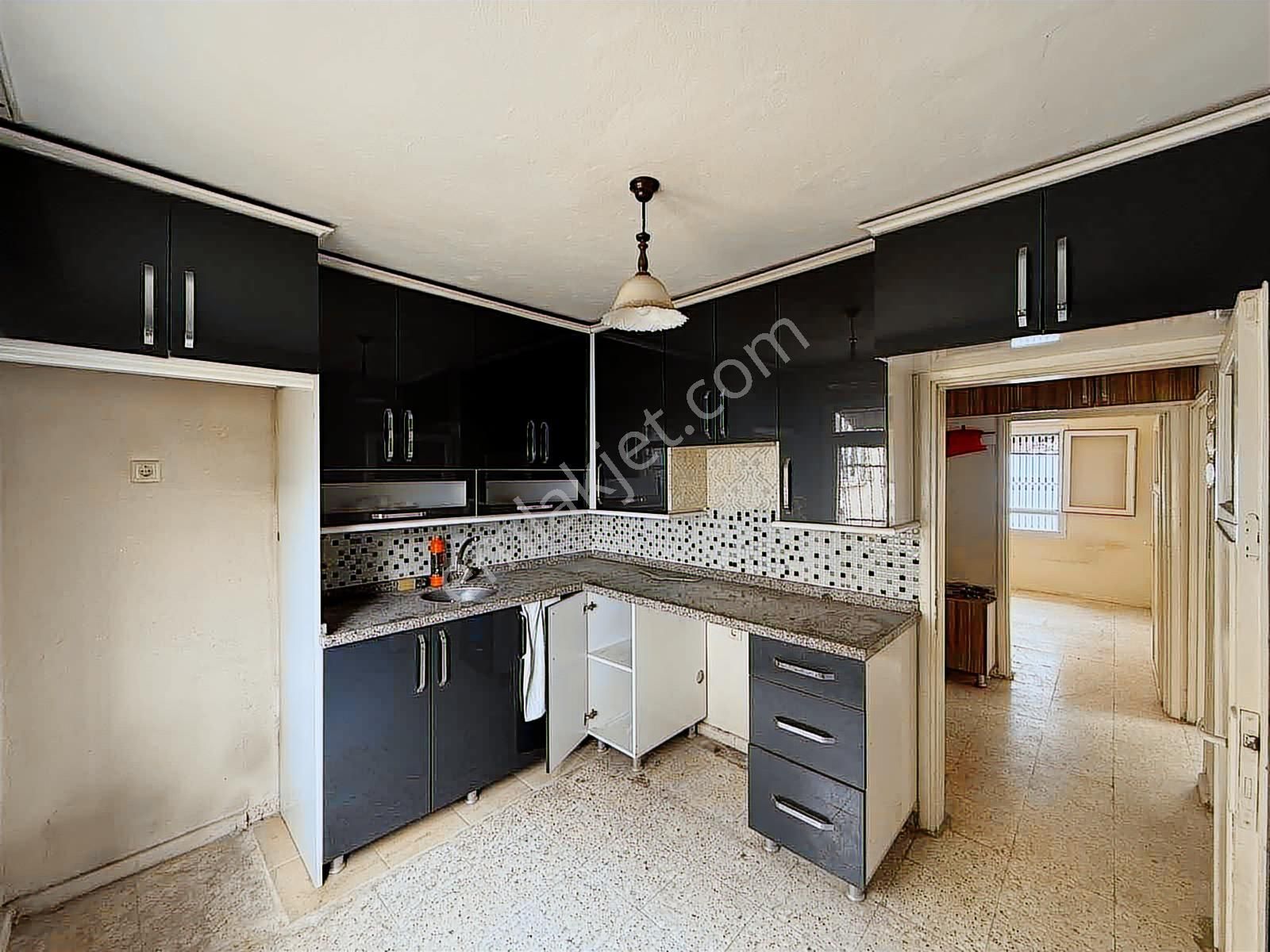 Lavinia Şakirpaşa Mahallesi 2 Katlı Bahceli Satılık Müstakil - Görsel 8