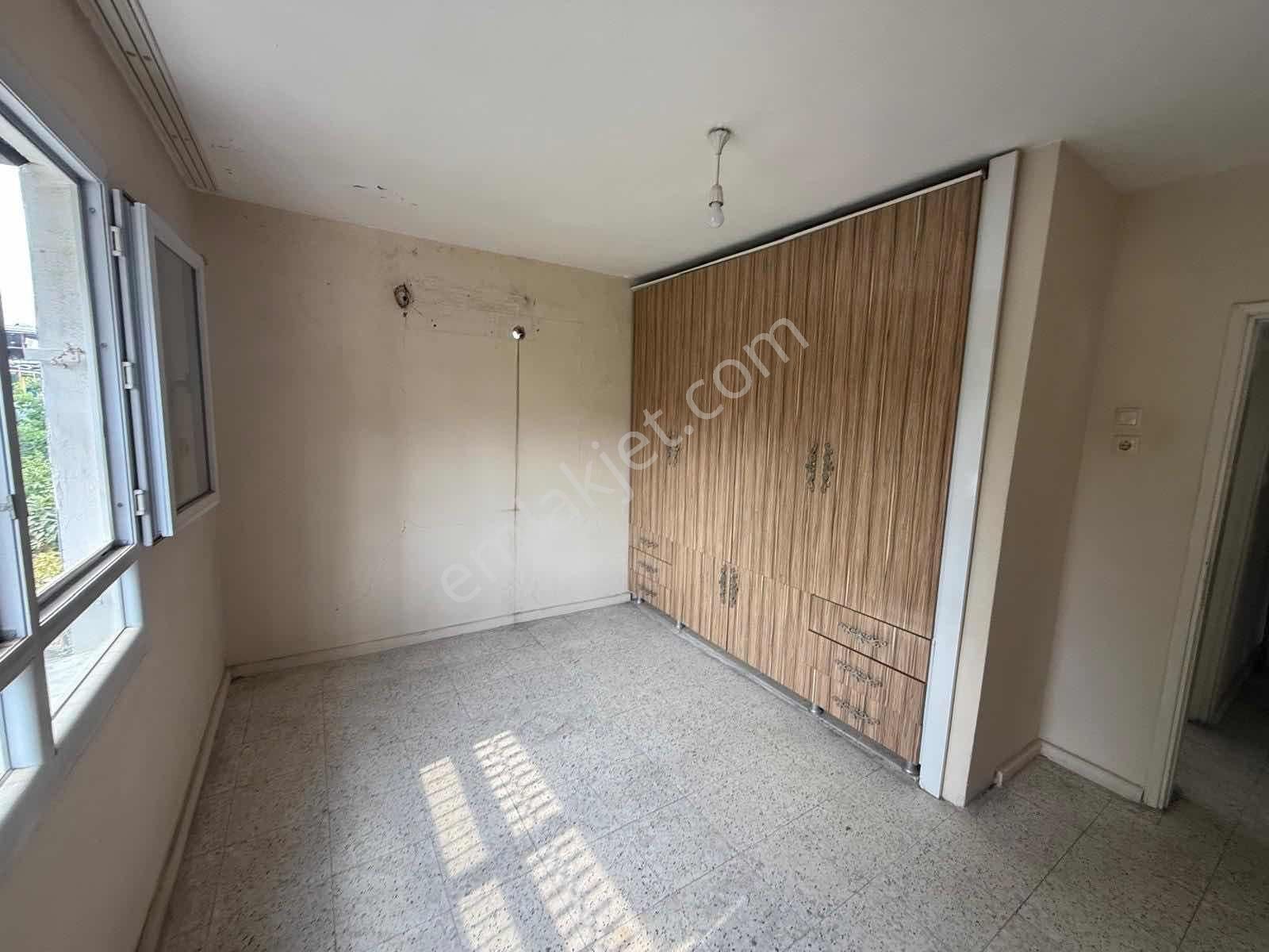 Lavinia Şakirpaşa Mahallesi 2 Katlı Bahceli Satılık Müstakil - Görsel 6