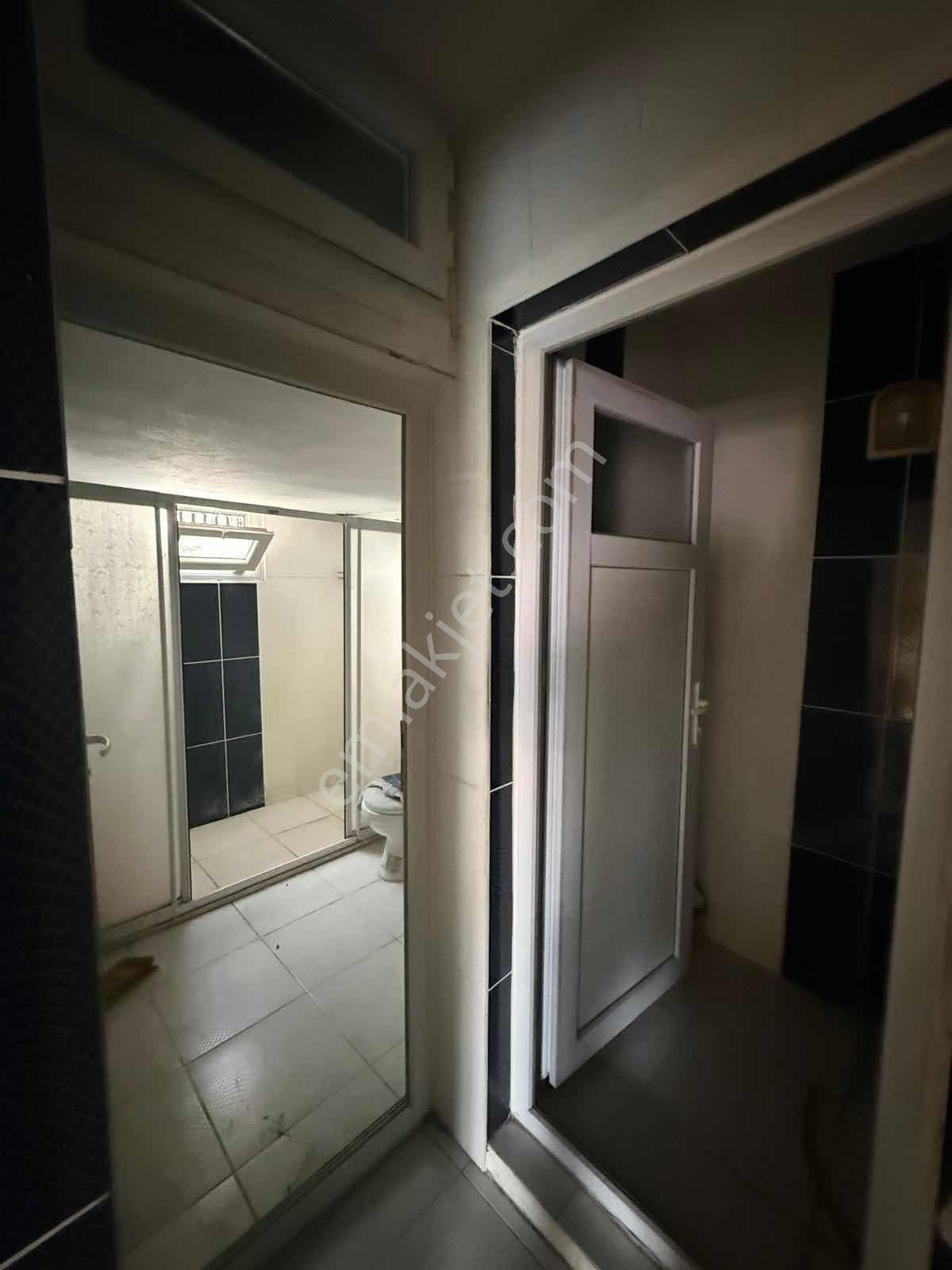 Lavinia Şakirpaşa Mahallesi 2 Katlı Bahceli Satılık Müstakil - Görsel 12