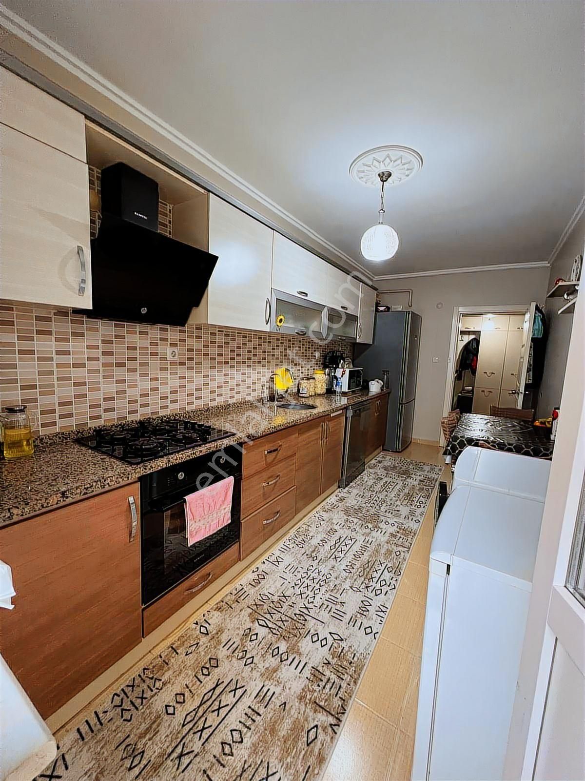 Reşadiye Mah. Eski Pzt Pazarı Yakınında 3+1 135m2 Satılık Daire! - Görsel 8