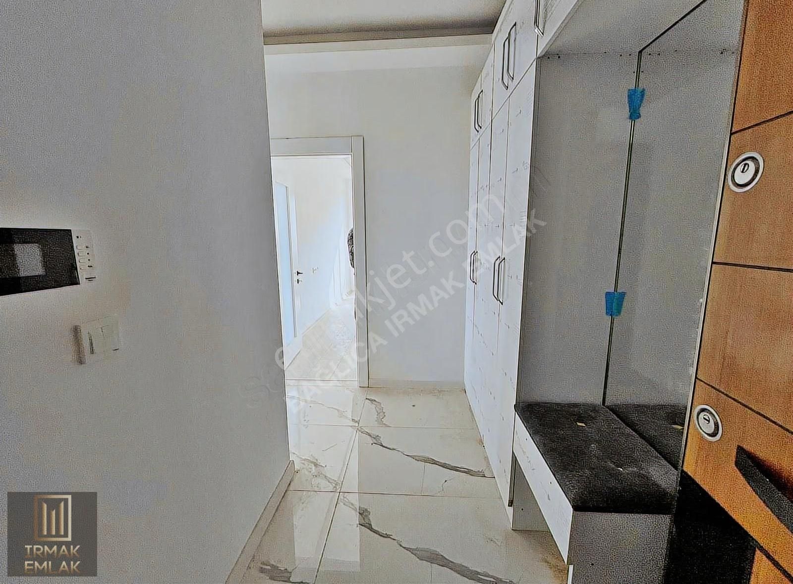 Irmak Emlak- Yapracık Atayurt Mahallesi Oturuma Hazır Ara Kat 2+1 Daire - Görsel 8