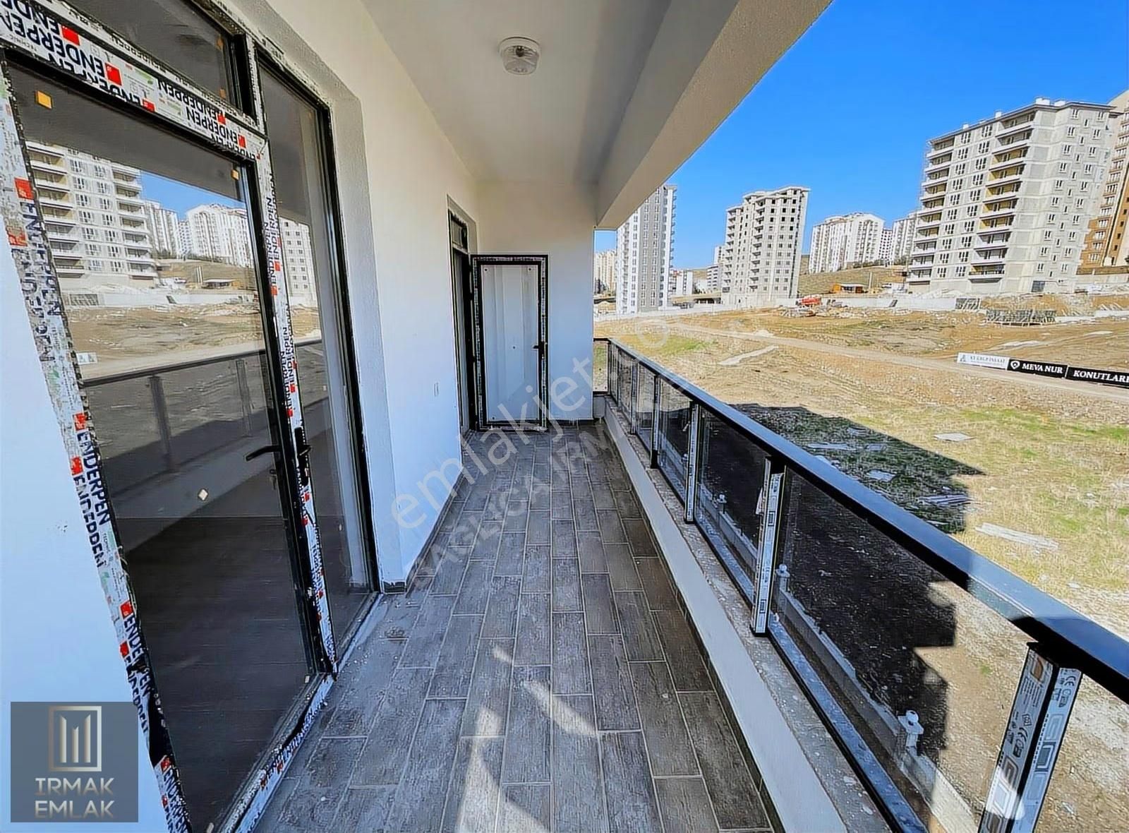 Irmak Emlak- Yapracık Atayurt Mahallesi Oturuma Hazır Ara Kat 2+1 Daire - Görsel 3