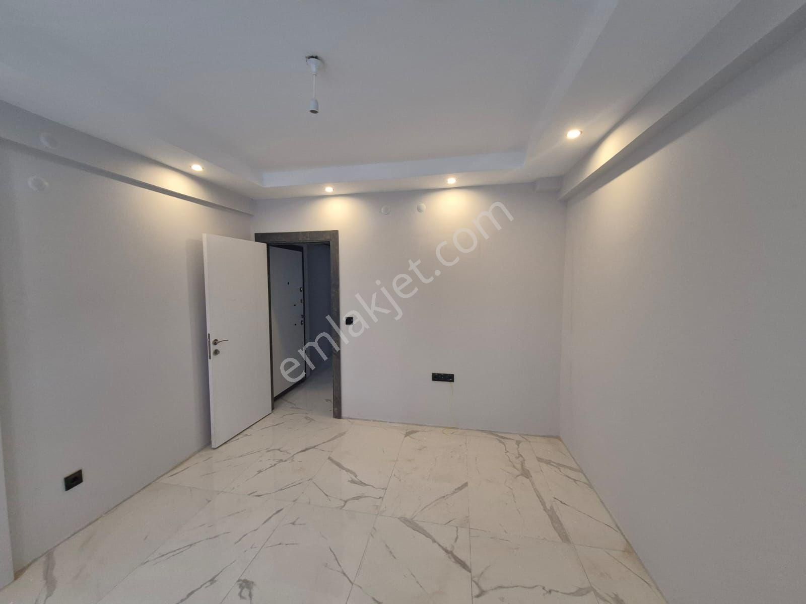 Çamlıca Mahallesinde Satılık 2+0 Daireler - Görsel 6