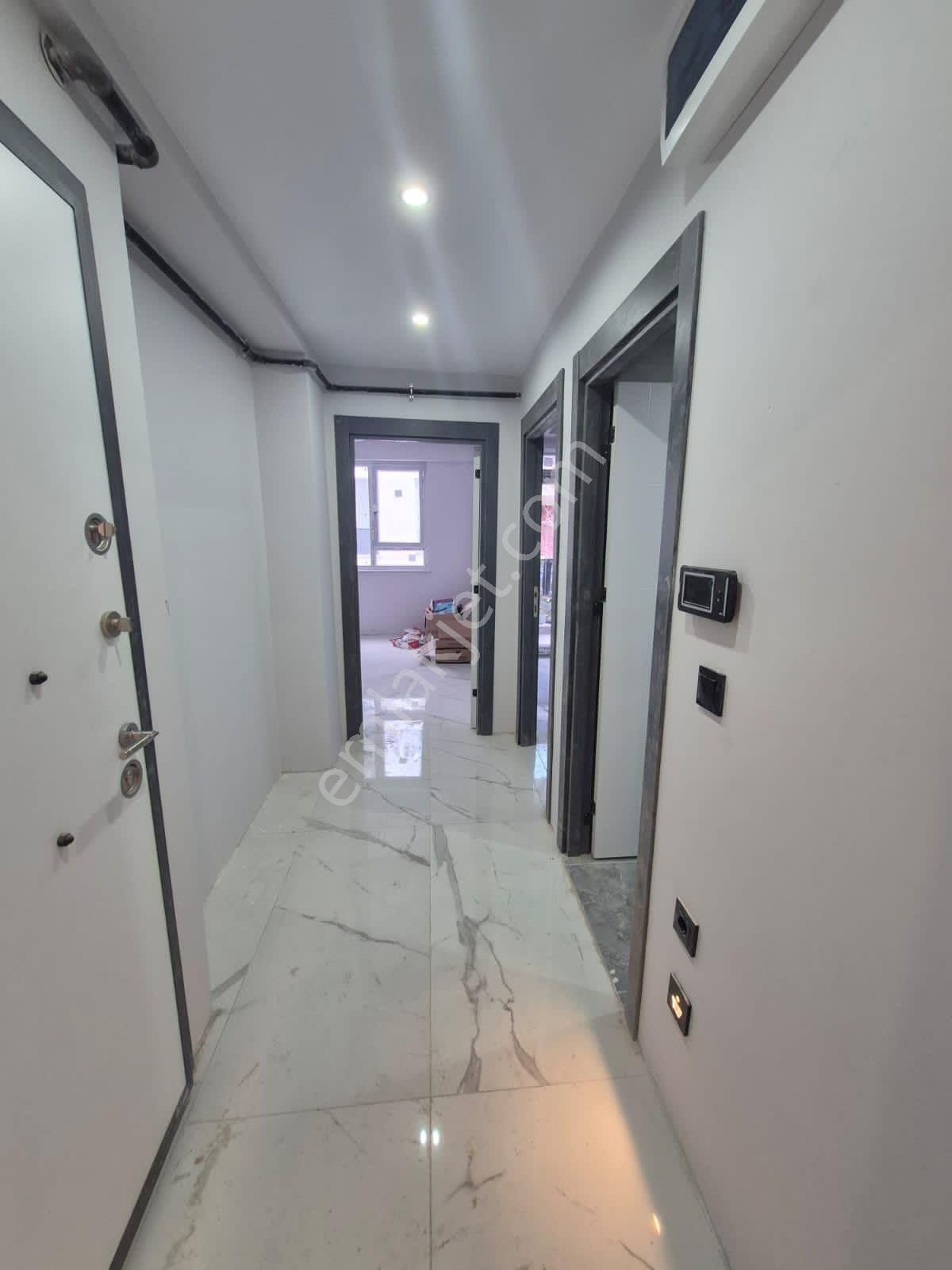 Çamlıca Mahallesinde Satılık 2+0 Daireler - Görsel 12