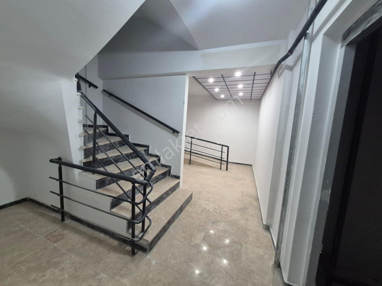 Çamlıca Mahallesinde Satılık 2+0 Daireler - Görsel 18