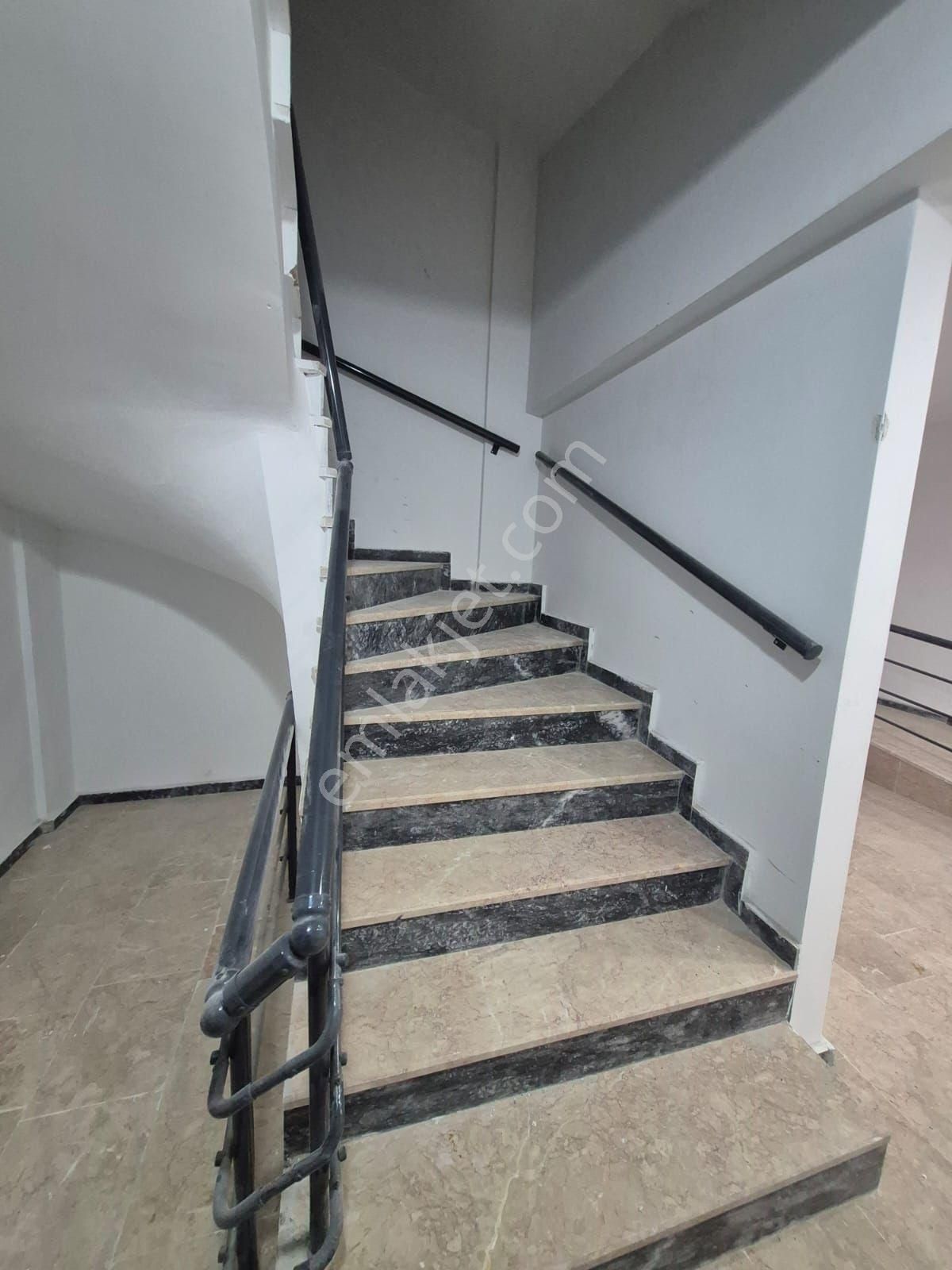 Çamlıca Mahallesinde Satılık 2+0 Daireler - Görsel 16