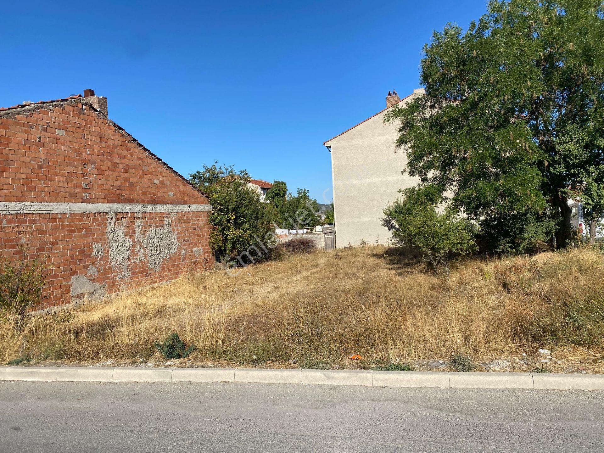 Trenday Emlak'tan Ertuğrul Caddesi Köşe Konumda 225 M2 Arsa - Görsel 9