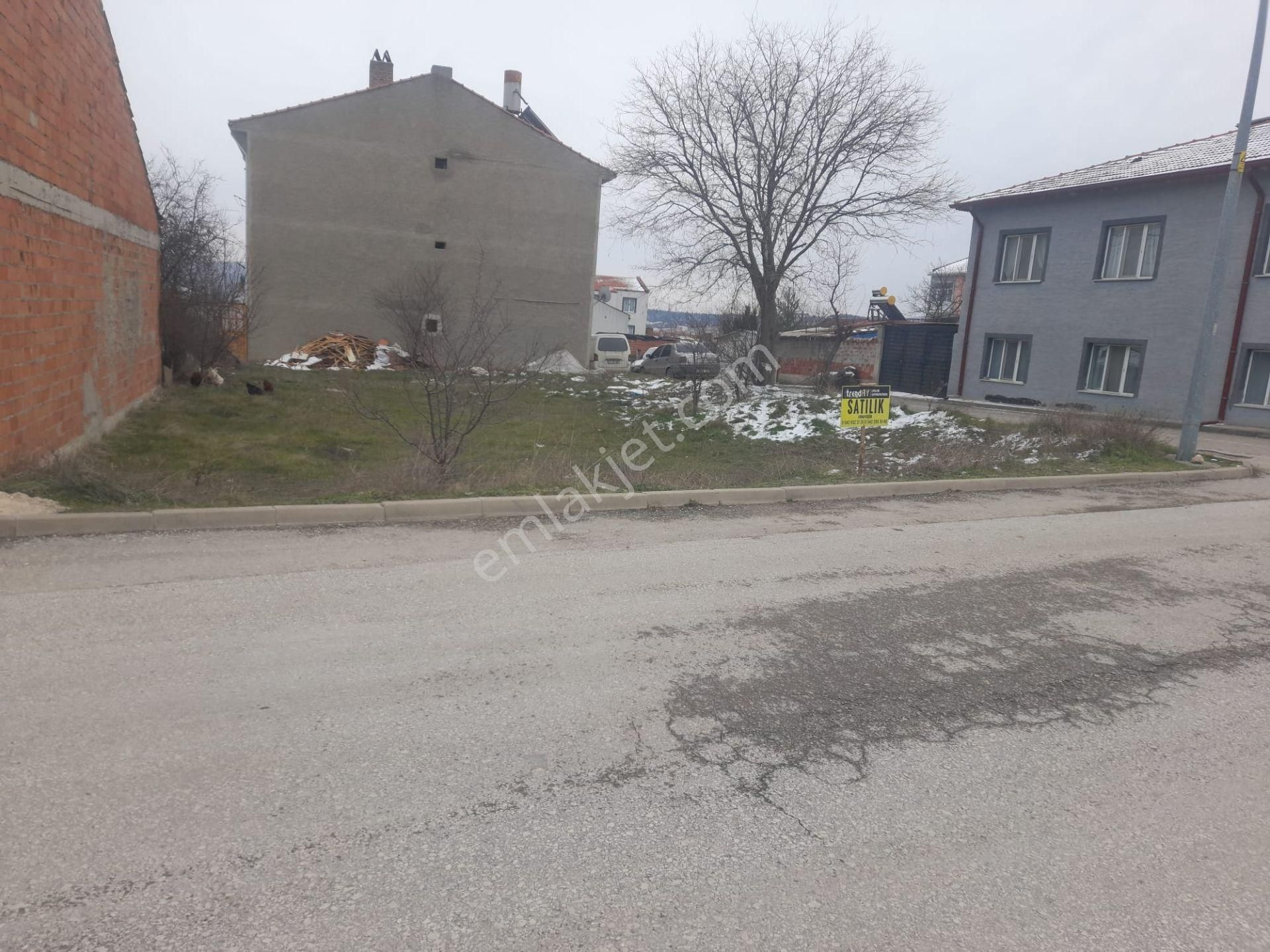 Trenday Emlak'tan Ertuğrul Caddesi Köşe Konumda 225 M2 Arsa - Görsel 4