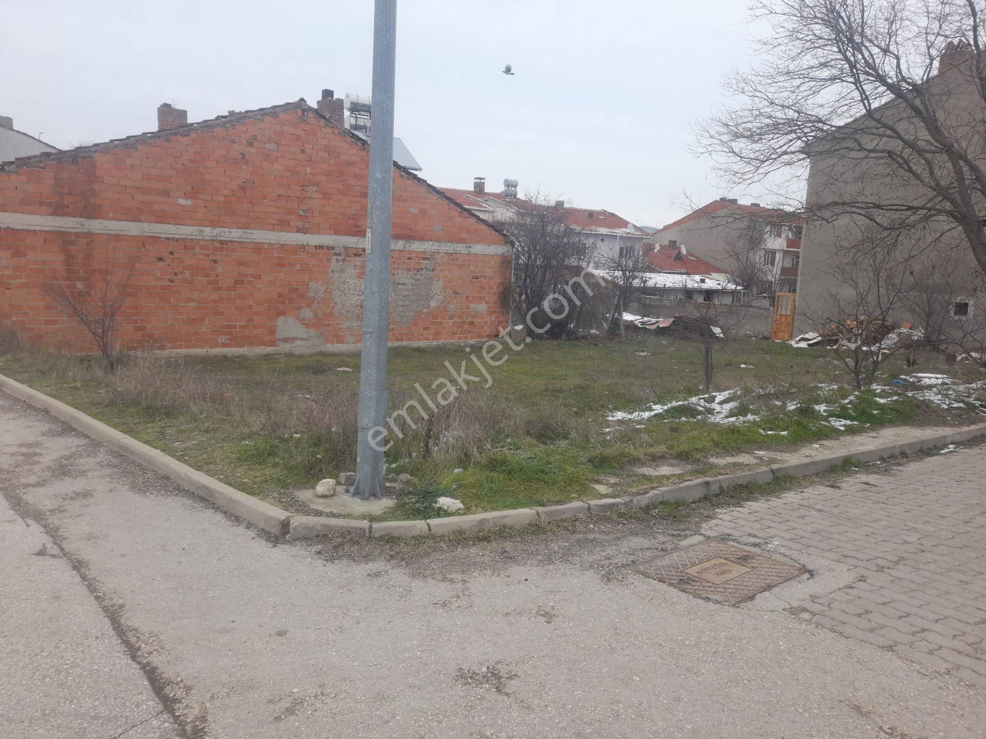 Trenday Emlak'tan Ertuğrul Caddesi Köşe Konumda 225 M2 Arsa - Görsel 17