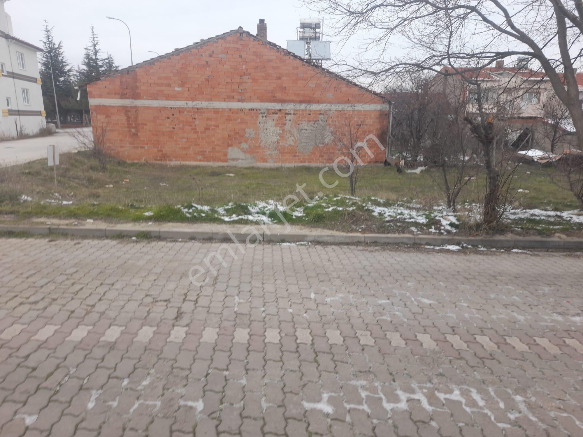 Trenday Emlak'tan Ertuğrul Caddesi Köşe Konumda 225 M2 Arsa - Görsel 5