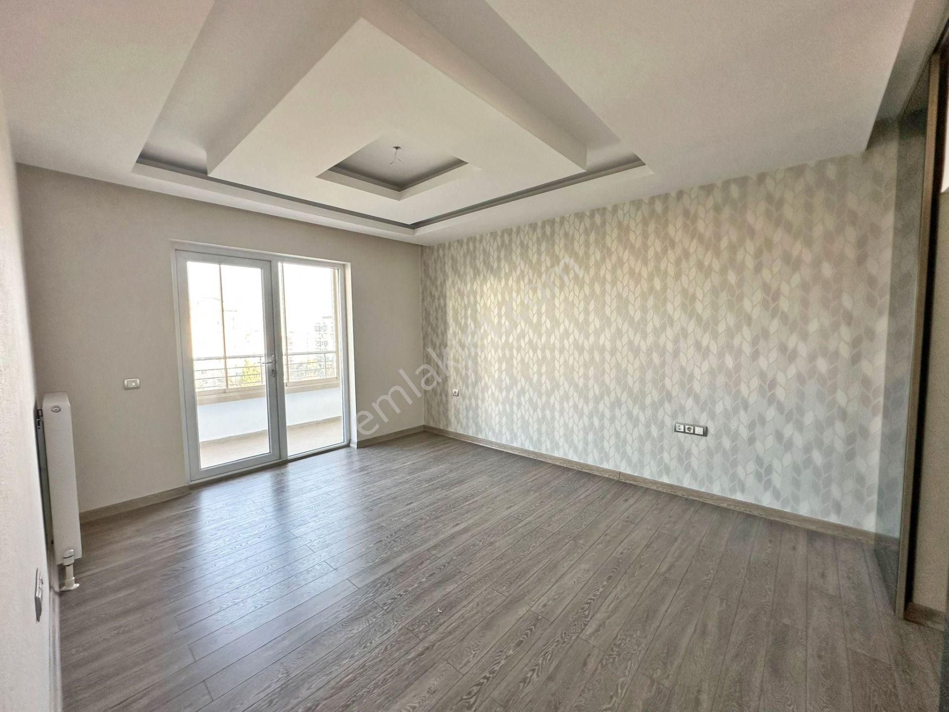 Irmak Emlak- Bağlıca Aksın Dora Kontlarında Satılık Ara Katta 4+1 Daire - Görsel 30