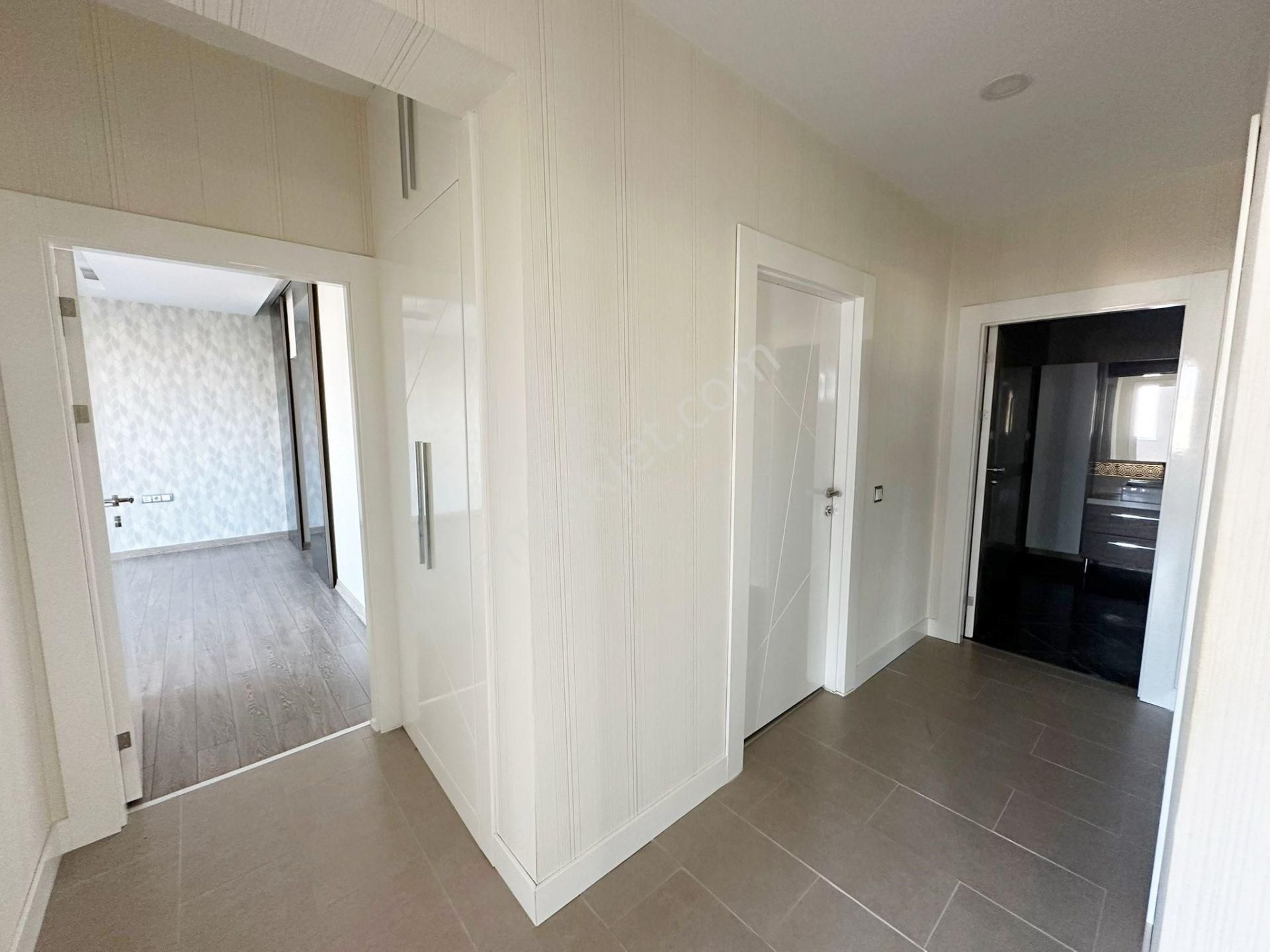 Irmak Emlak- Bağlıca Aksın Dora Kontlarında Satılık Ara Katta 4+1 Daire - Görsel 29