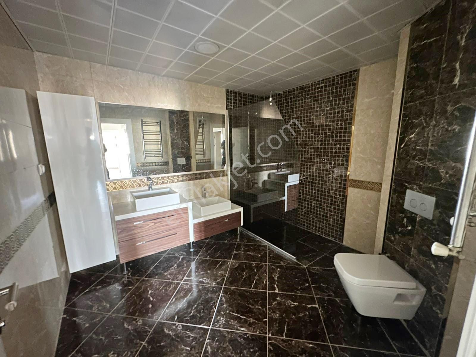 Irmak Emlak- Bağlıca Aksın Dora Kontlarında Satılık Ara Katta 4+1 Daire - Görsel 22