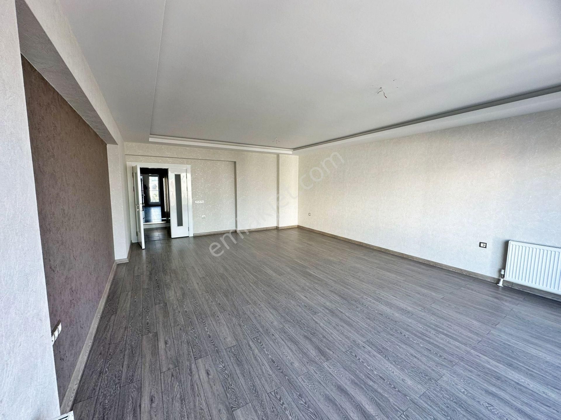 Irmak Emlak- Bağlıca Aksın Dora Kontlarında Satılık Ara Katta 4+1 Daire - Görsel 12