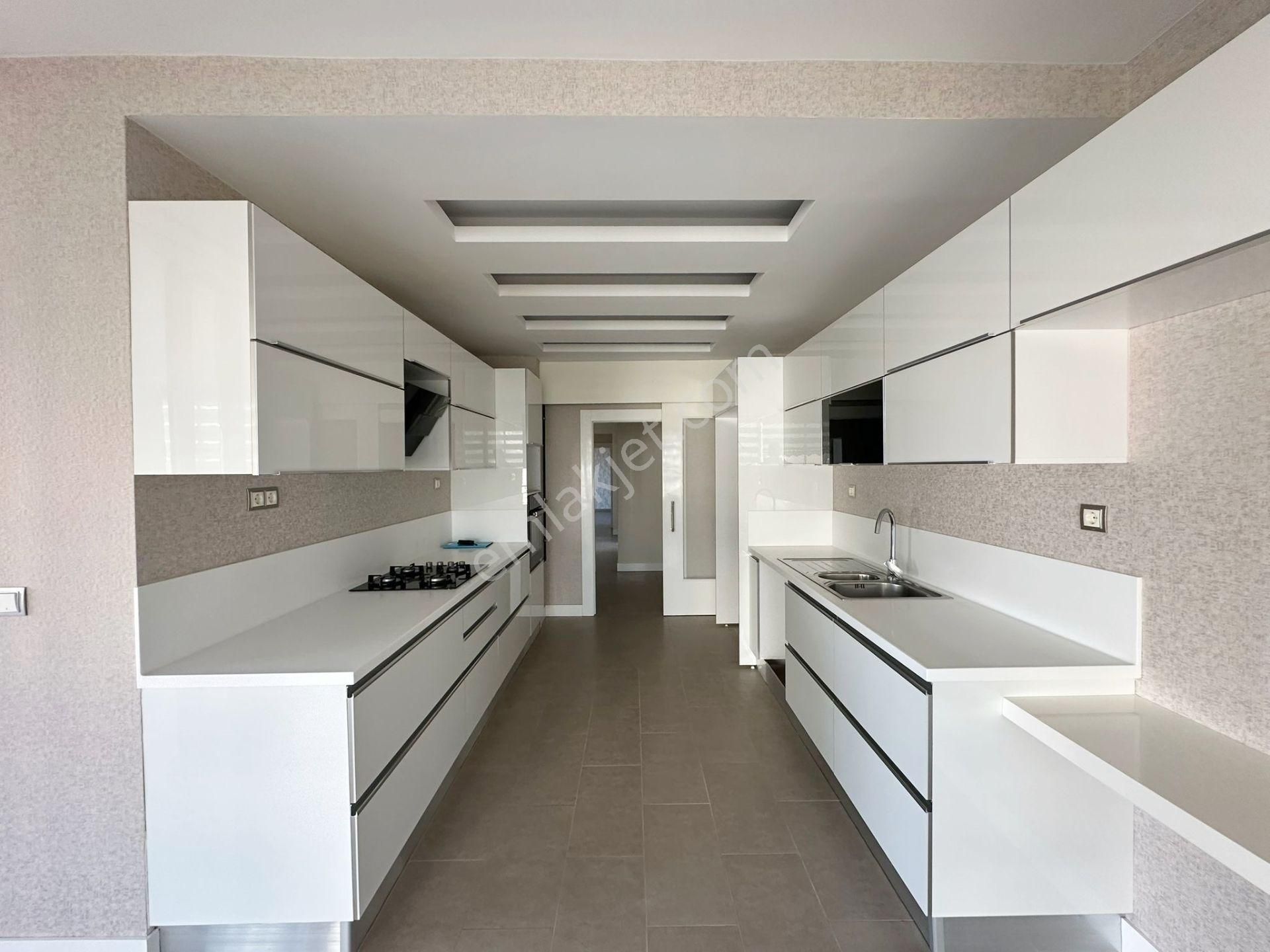 Irmak Emlak- Bağlıca Aksın Dora Kontlarında Satılık Ara Katta 4+1 Daire - Görsel 5