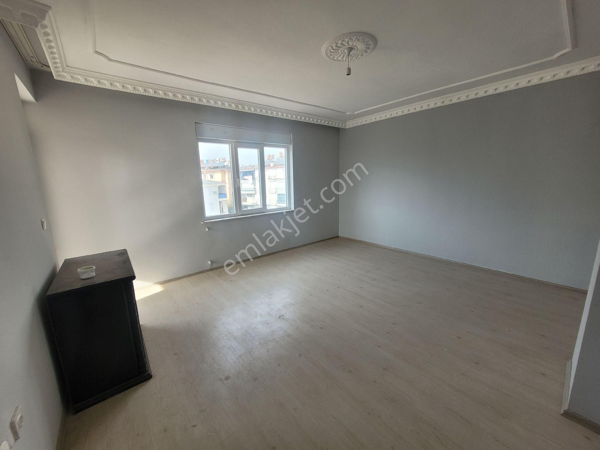 Satılık... Emsalsiz Fiyata Katta Asansörlü 3+1 - Görsel 3