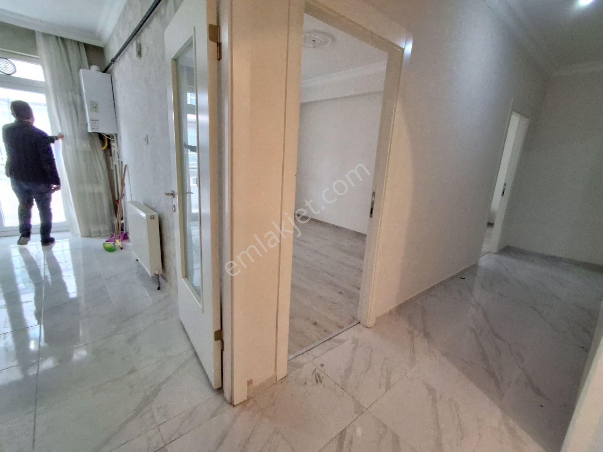 Karapürçek Atçifligi Yanı 3+1 Kot1 De Asansörlü Kombi Vestiyer Ç.banyolu - Görsel 29