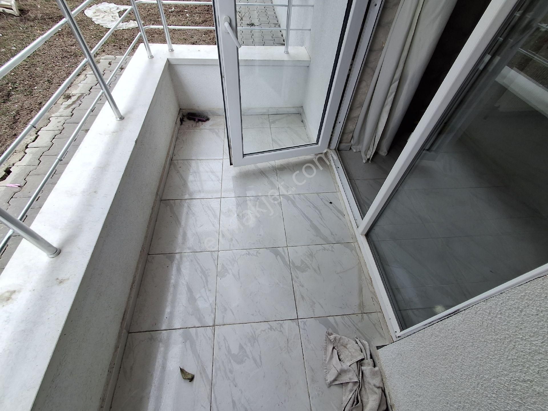 Karapürçek Atçifligi Yanı 3+1 Kot1 De Asansörlü Kombi Vestiyer Ç.banyolu - Görsel 18