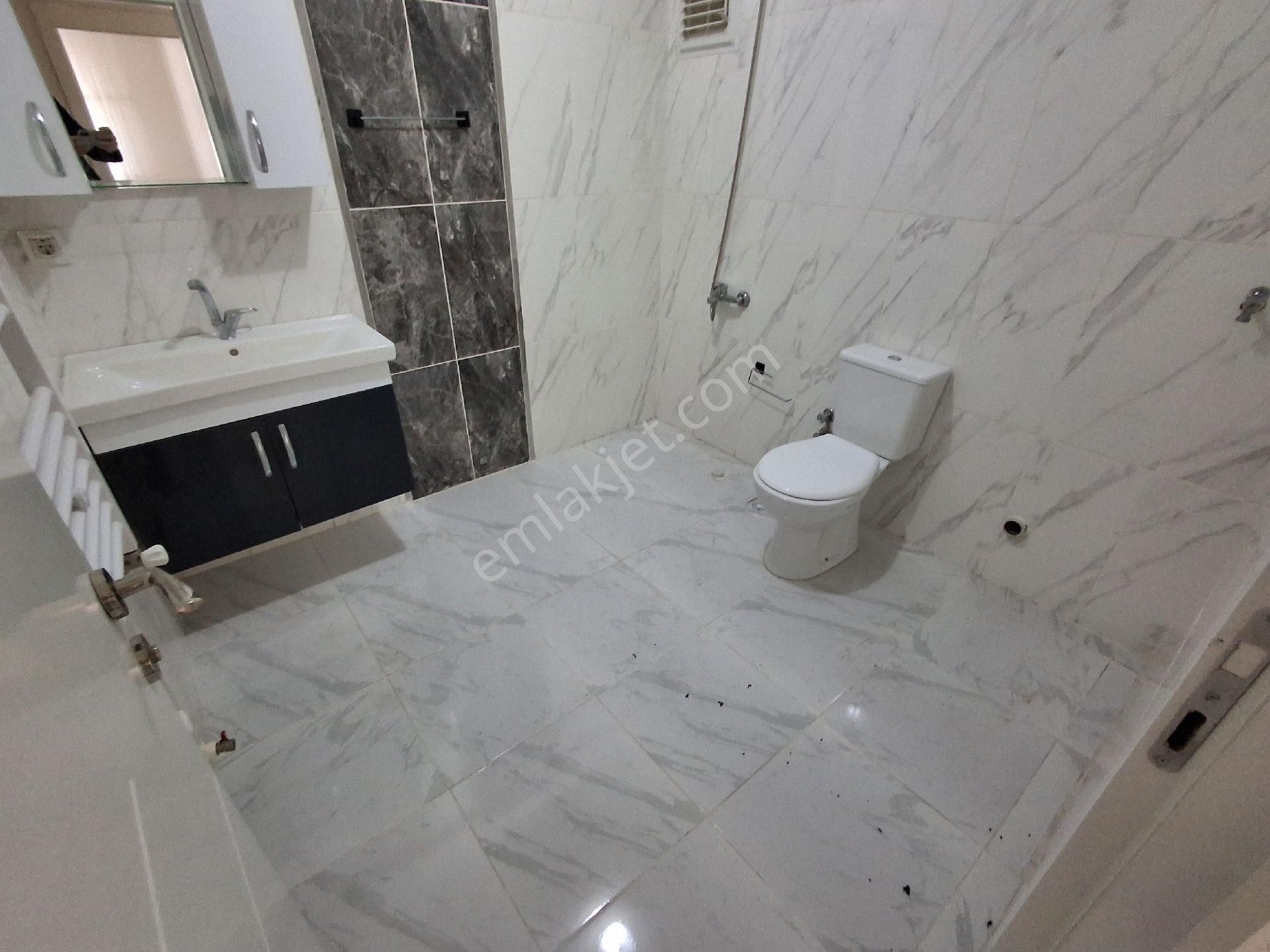 Karapürçek Atçifligi Yanı 3+1 Kot1 De Asansörlü Kombi Vestiyer Ç.banyolu - Görsel 19