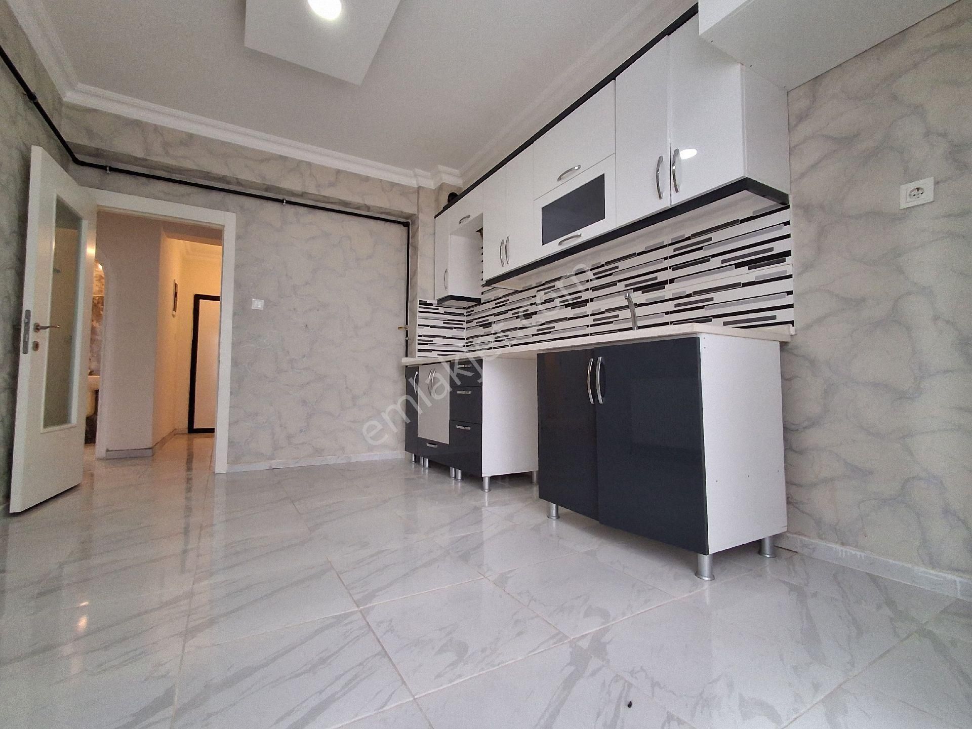 Karapürçek Atçifligi Yanı 3+1 Kot1 De Asansörlü Kombi Vestiyer Ç.banyolu