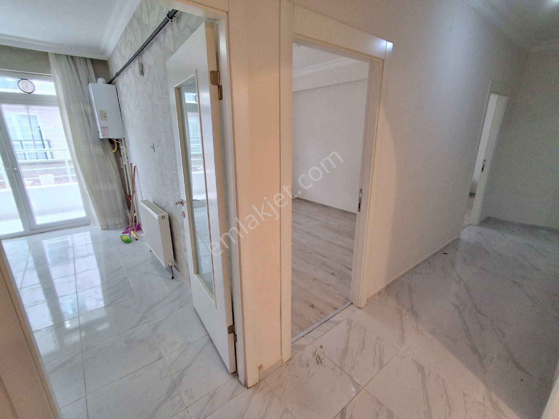 Karapürçek Atçifligi Yanı 3+1 Kot1 De Asansörlü Kombi Vestiyer Ç.banyolu - Görsel 31